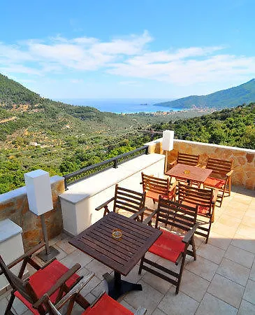 Casa de hóspedes Komninos *